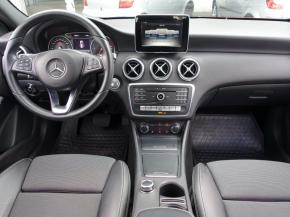 Mercedes-Benz A  A 180d 