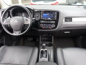 Mitsubishi Outlander  2.2 DI-D 