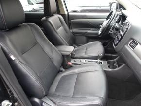 Mitsubishi Outlander  2.2 DI-D 