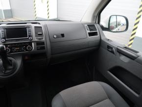 Volkswagen Caravelle  2.0 TDI 