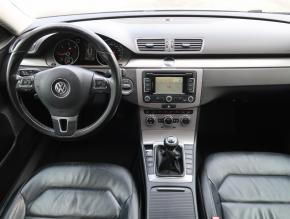 Volkswagen Passat  2.0 TDI 