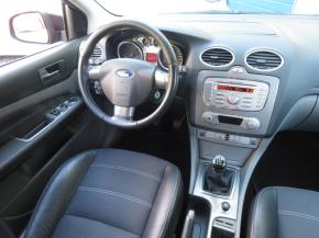 Ford Focus  1.6 16V 