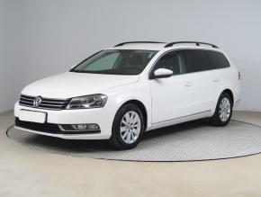 Volkswagen Passat  1.6 TDI 