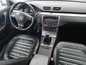 Volkswagen Passat  1.6 TDI 