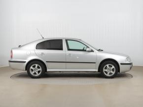 Škoda Octavia  1.6 Tour 