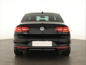 Volkswagen Passat  1.5 TSI 