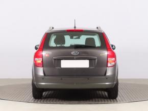 Kia Ceed  1.6 CVVT 