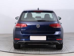 Volkswagen Golf  1.5 TSI 