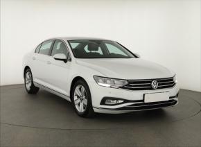 Volkswagen Passat  1.5 TSI 