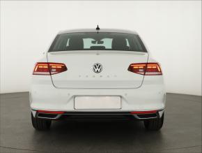 Volkswagen Passat  1.5 TSI 