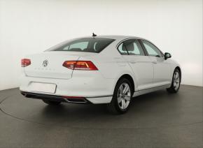 Volkswagen Passat  1.5 TSI 