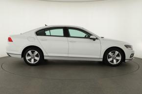 Volkswagen Passat  1.5 TSI 