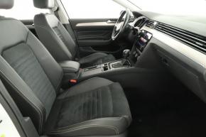 Volkswagen Passat  1.5 TSI 