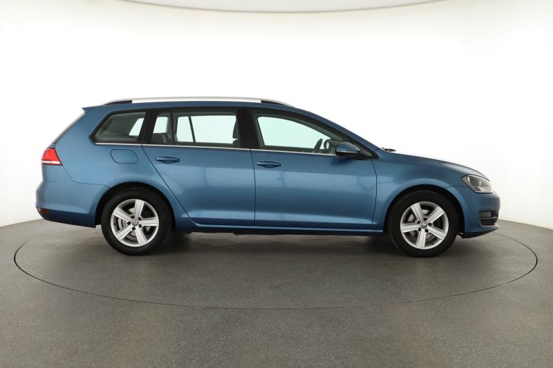 Volkswagen Golf  1.6 TDI Highline