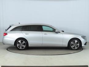 Mercedes-Benz E  E 220 d 4MATIC 