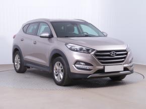 Hyundai Tucson  1.7 CRDi Trikolor 