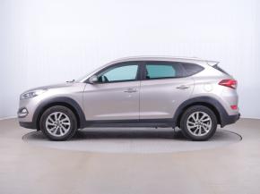 Hyundai Tucson  1.7 CRDi Trikolor 