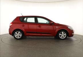 Kia Ceed  1.4 CVVT 