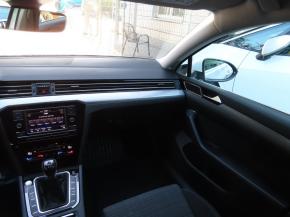 Volkswagen Passat  1.5 TSI 