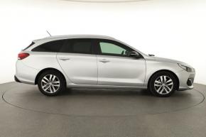 Hyundai i30  1.4 T-GDI 