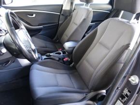 Hyundai i30  1.6 CRDi 