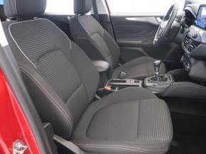 Ford Focus  1.0 MHEV Titanium 