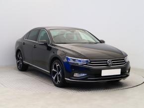 Volkswagen Passat  1.5 TSI Elegance 