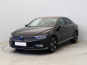 Volkswagen Passat  1.5 TSI Elegance 