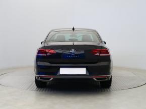 Volkswagen Passat  1.5 TSI Elegance 