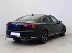 Volkswagen Passat  1.5 TSI Elegance 