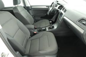 Volkswagen Golf  1.2 TSI 