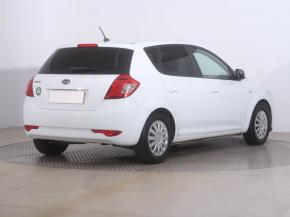 Kia Ceed  1.4 CVVT 