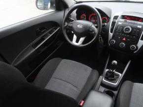 Kia Ceed  1.4 CVVT 