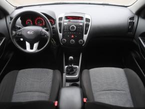 Kia Ceed  1.4 CVVT 