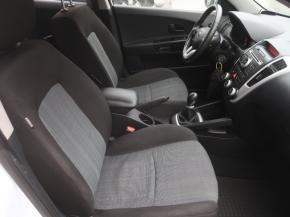 Kia Ceed  1.4 CVVT 