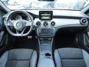 Mercedes-Benz GLA  GLA 220d AMG Line 