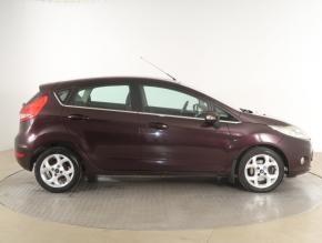 Ford Fiesta  1.4 16V Titanium 