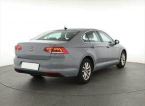 Volkswagen Passat  1.5 TSI 