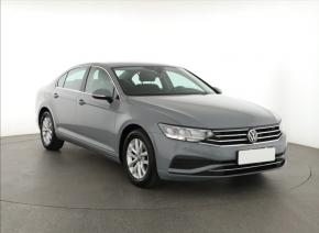 Volkswagen Passat  1.5 TSI 