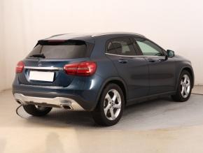 Mercedes-Benz GLA  GLA 180 