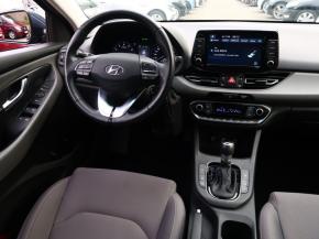 Hyundai i30  1.5 T-GDI MHEV Family Smart 