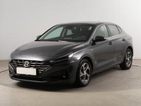 Hyundai i30 Fastback  1.5 T-GDI MHEV SMART 