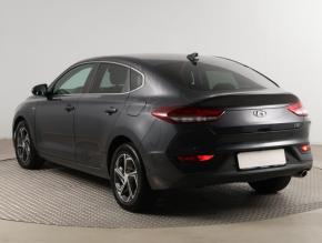 Hyundai i30 Fastback  1.5 T-GDI MHEV SMART 