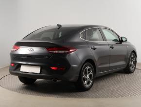 Hyundai i30 Fastback  1.5 T-GDI MHEV SMART 