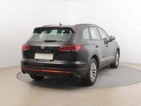 Volkswagen Touareg  3.0 TDI 