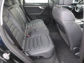 Volkswagen Touareg  3.0 TDI 