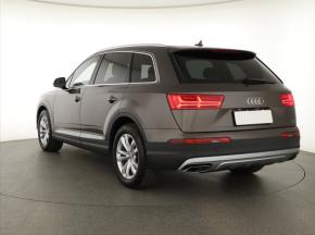 Audi Q7  3.0 TDI 