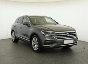 Volkswagen Touareg  3.0 TDI 