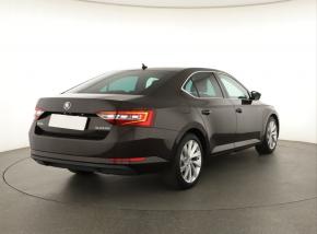 Škoda Superb  2.0 TDI 