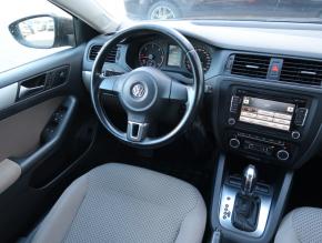 Volkswagen Jetta  1.6 TDI 